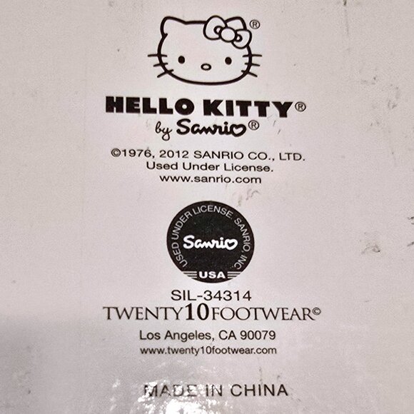 New in Box - Hello Kitty Womens Sandals Size 9, Black White Red Cherry - Picture 11 of 11